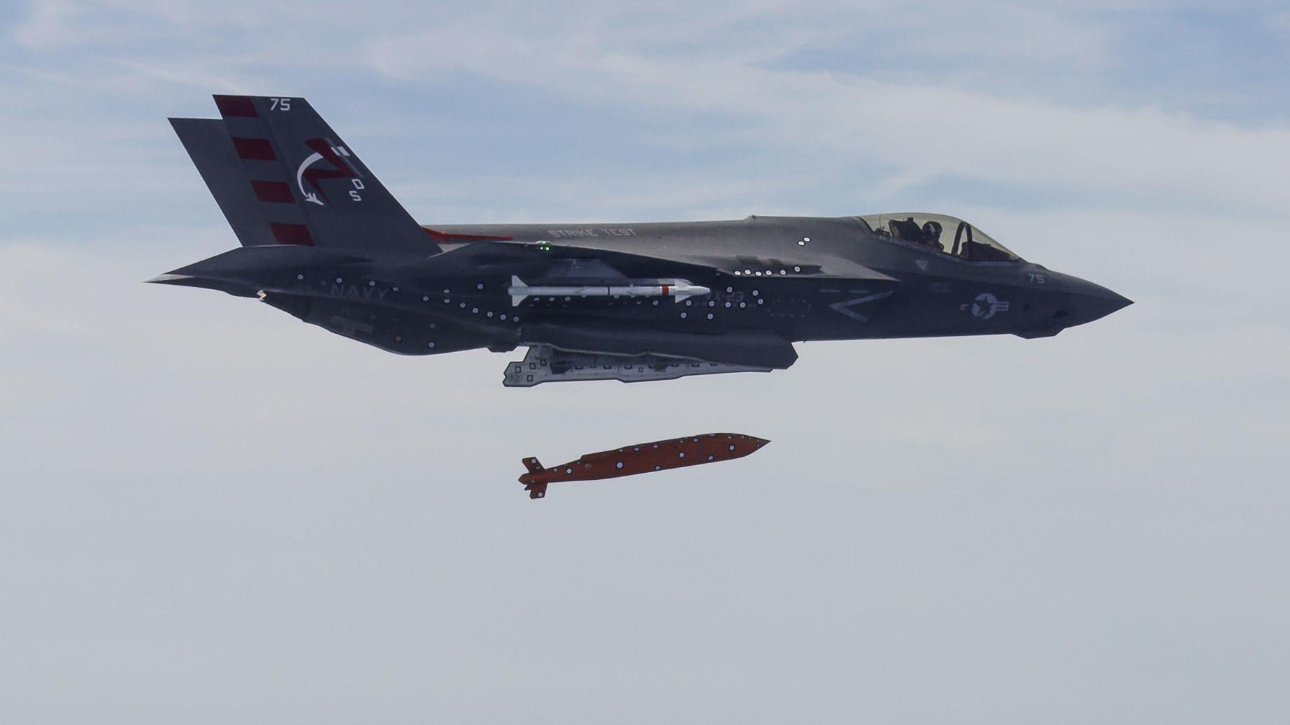 Raytheon to turn glide bomb into cruise missile for Navy jets